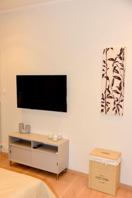 Ομορφο Διαμερισμα Apartment Athens Ngoại thất bức ảnh